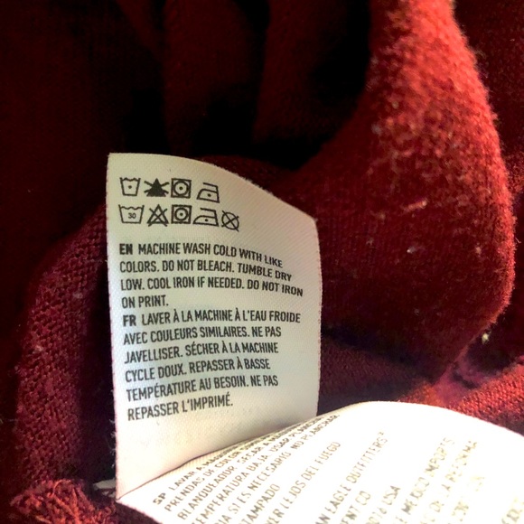 American Eagle burgundy long sleeved - Picture 4 of 5